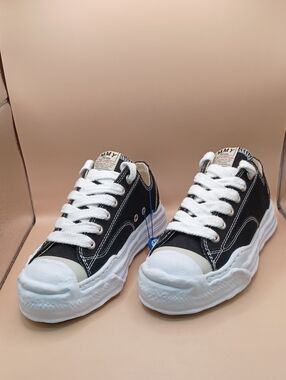 NWOB Maison Mihara Yasuhiro Hank OG Sole Canvas Sneaker-Black Sz W:9-9.5 M:7-7.5